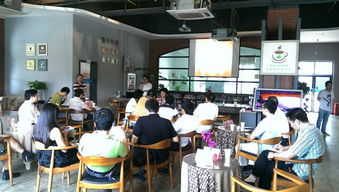 上海软件开发专家赴岱家山科技孵化器进行技术咨询